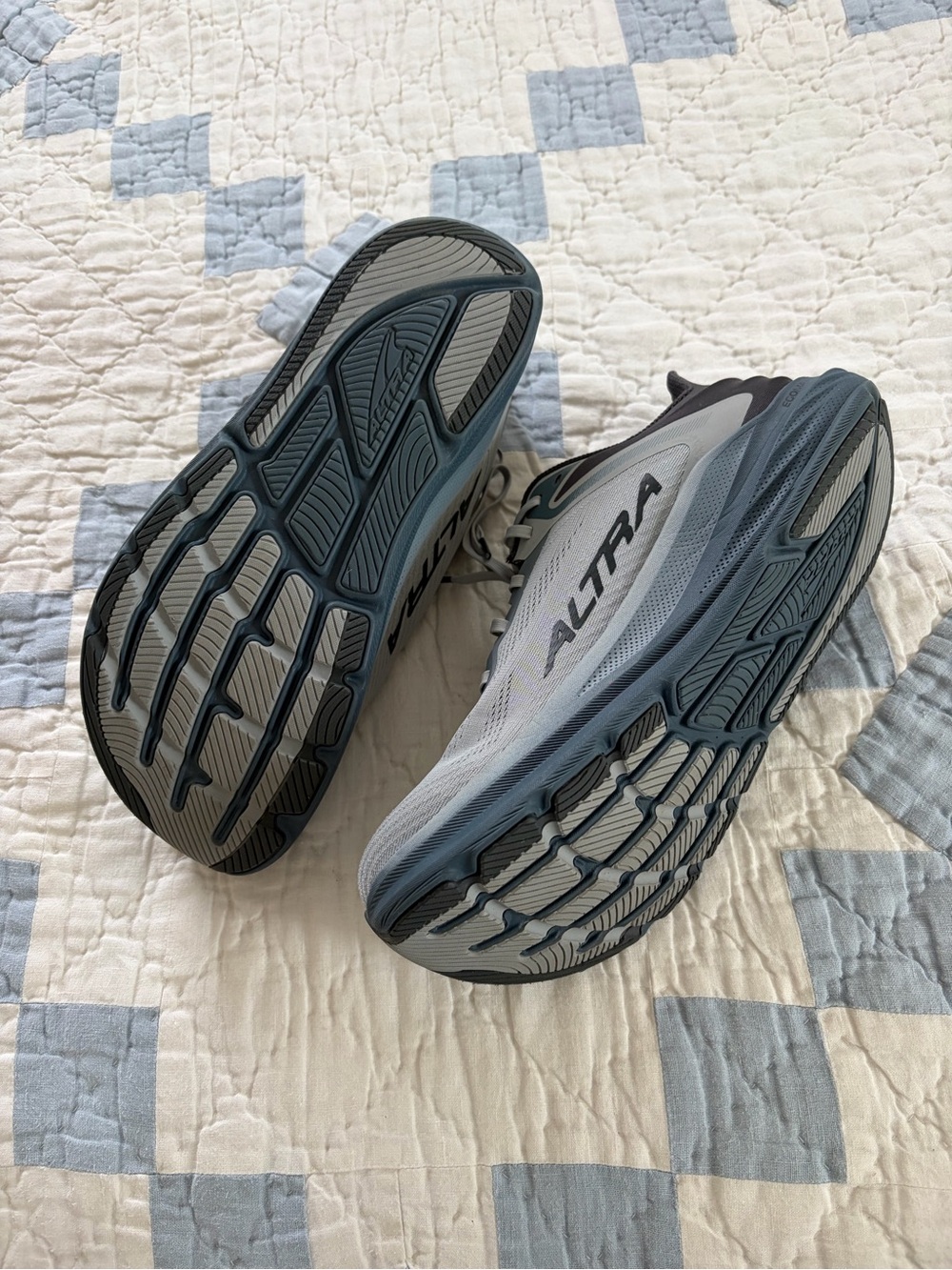 Altra Men’s Torin 8 - Picture 2 of 6